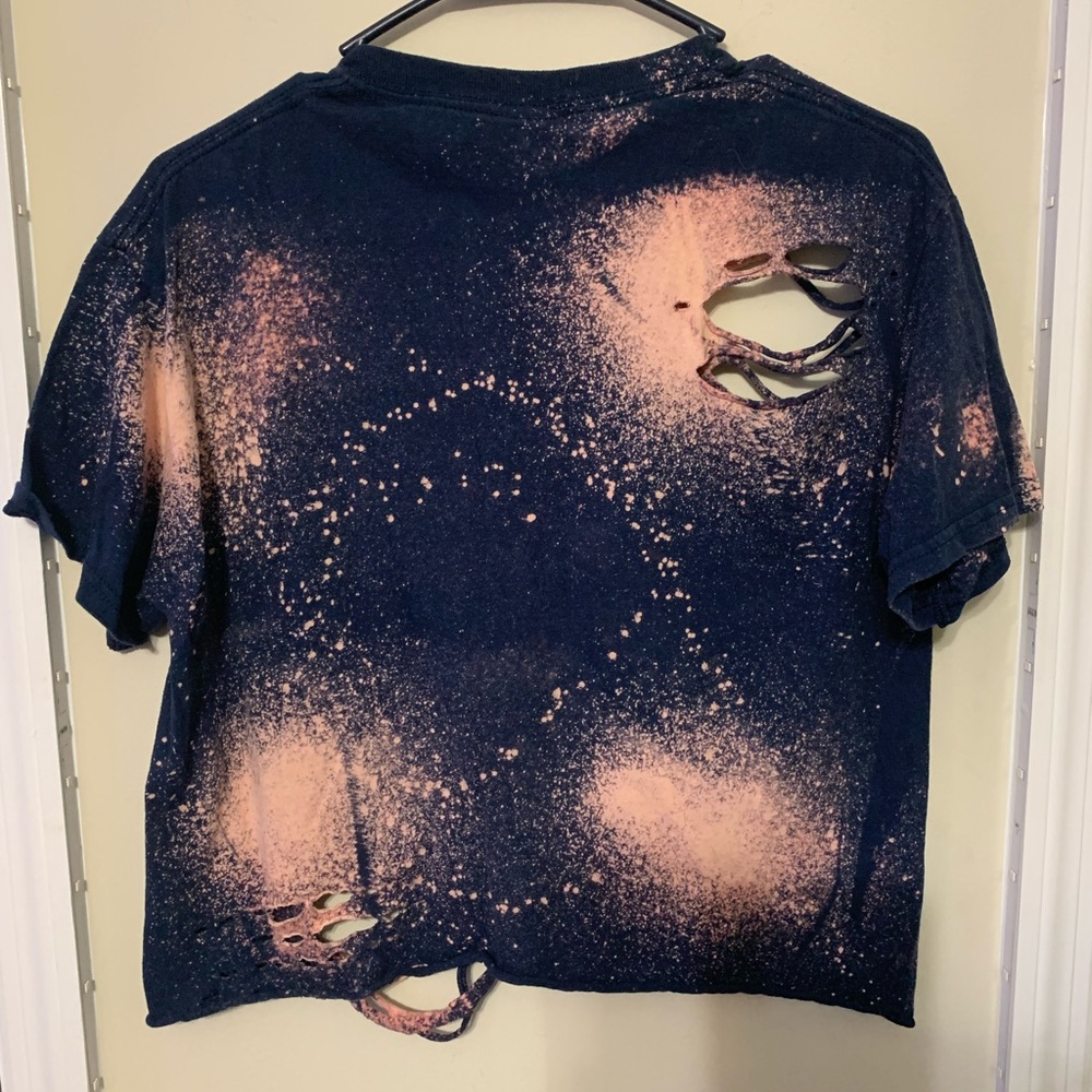 Juniors Medium Georgia Southern half shirt - Picture 4 of 4